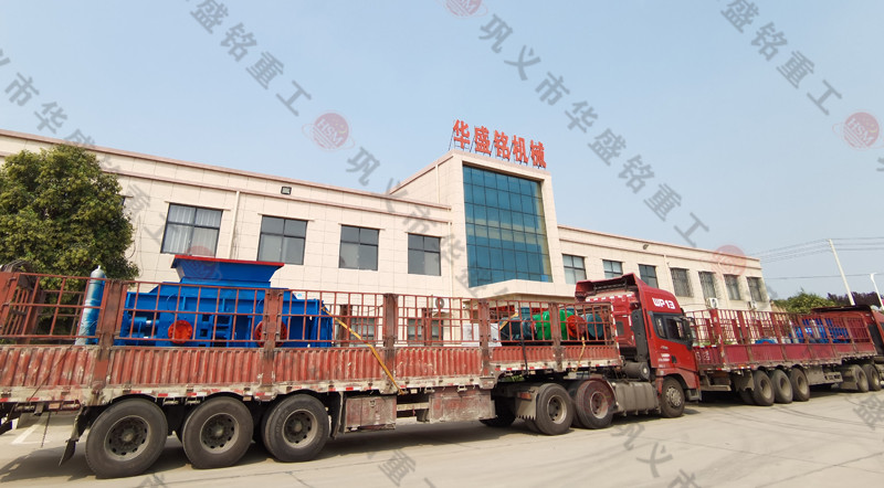 TIANXING.COM_天行(中国)液压对辊制砂机发往云南